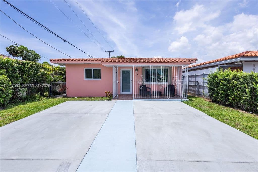 3-bedroom Single-Family Home — 10 NW 60th Ct