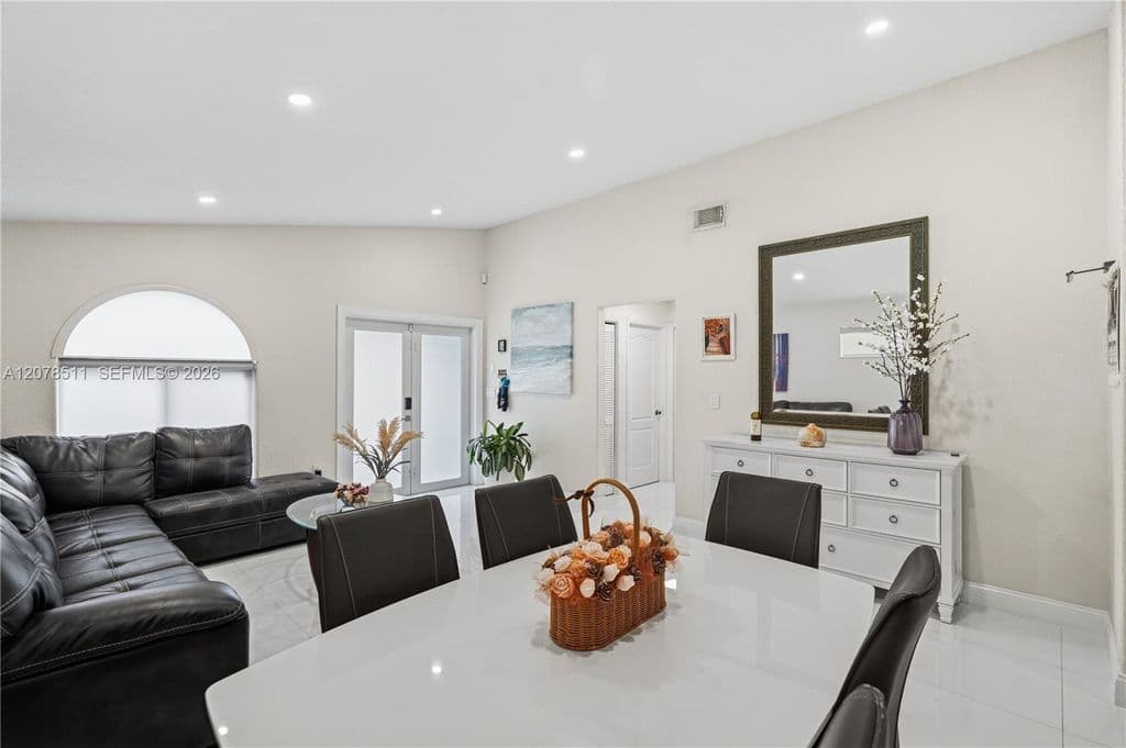 3-bedroom Single-Family Home — 7456 W 34th Ln