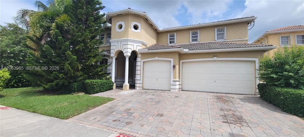 4-bedroom Single-Family Home — 8765 SW 208th St