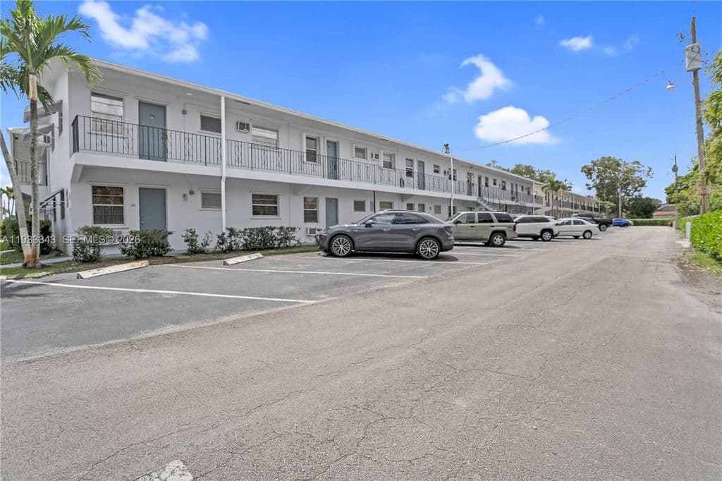 2-bedroom Condo — 7401 Pines Blvd APT 221