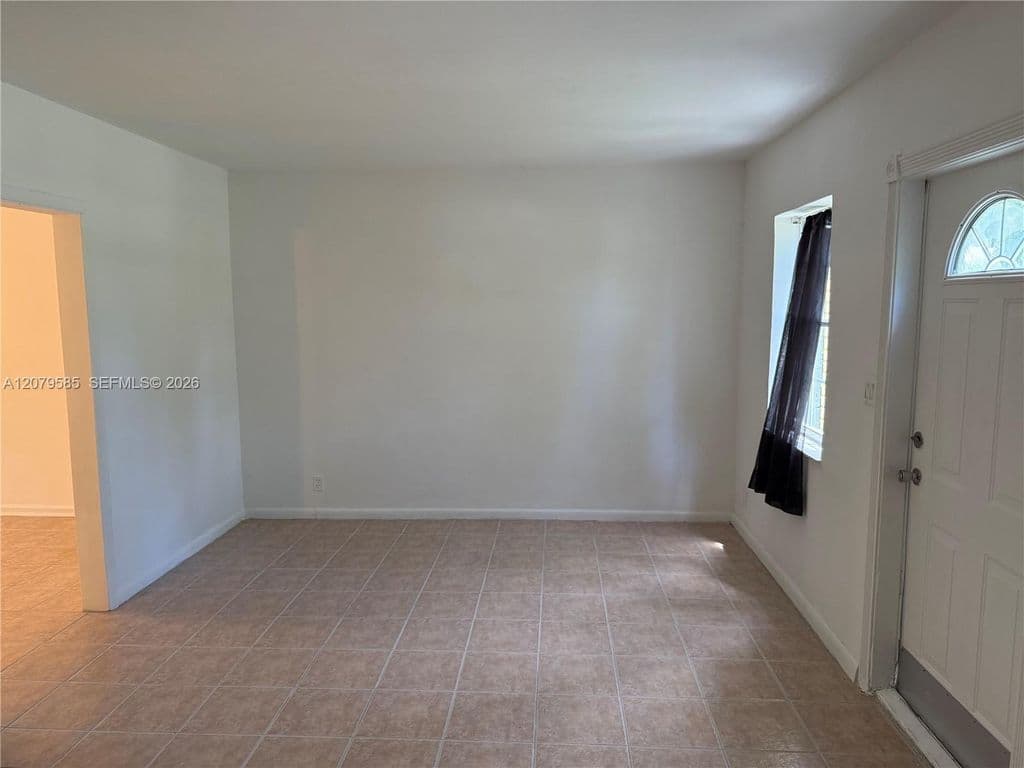 2+1 Mülk — 1367 NW 66th Ave #1367