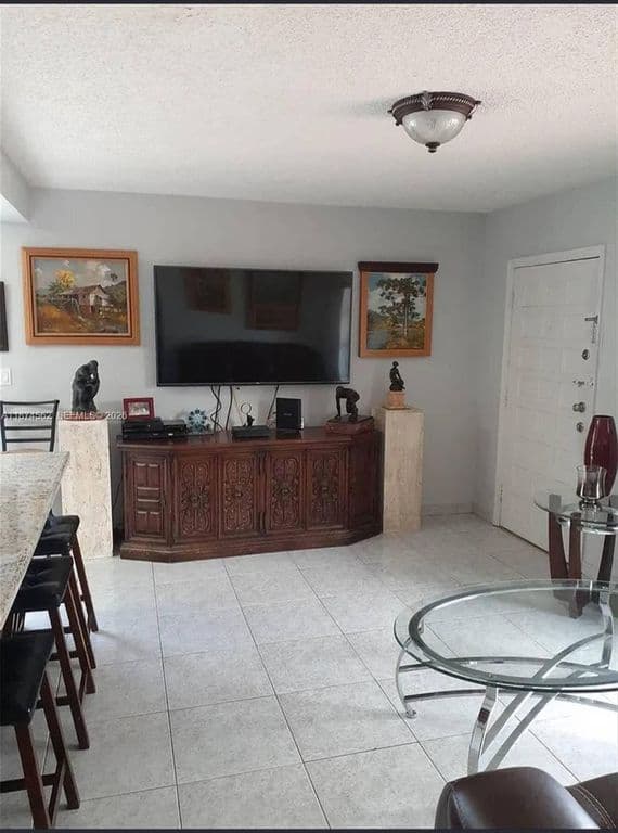 4-bedroom Property — 9360 SW 37TH Street