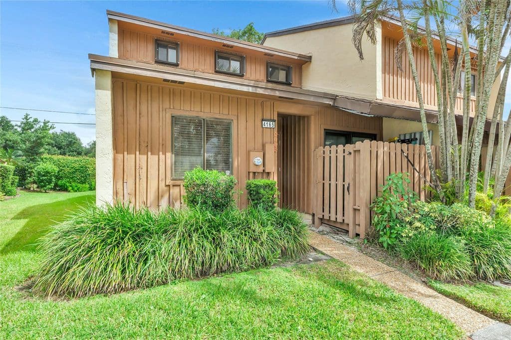 2+1 Mülk — 4165 S PINE ISLAND Road #4165