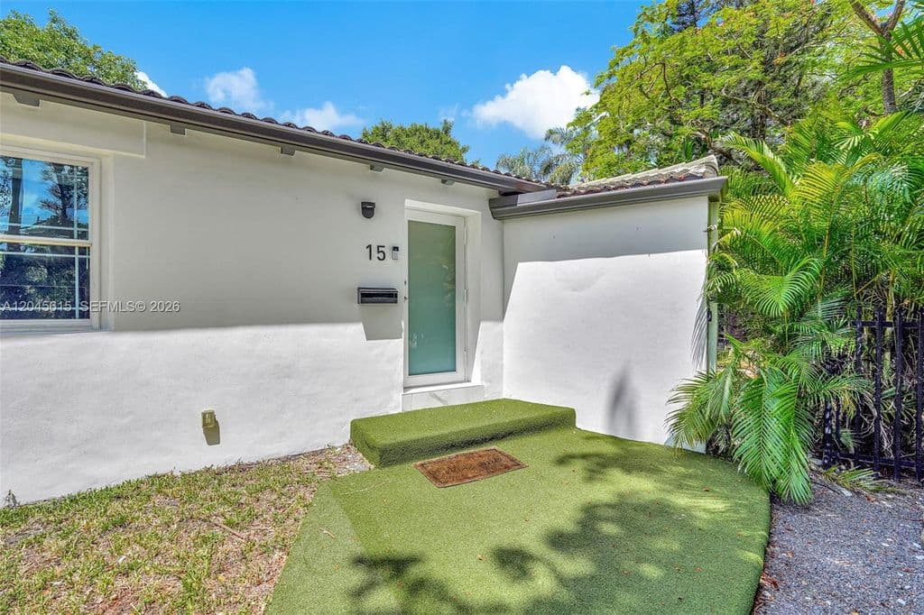 3+1 Müstakil ev — 15 NE 95th St