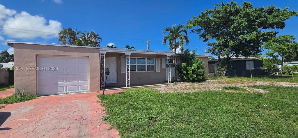 3-bedroom Single-Family Home — 601 W Sample Rd