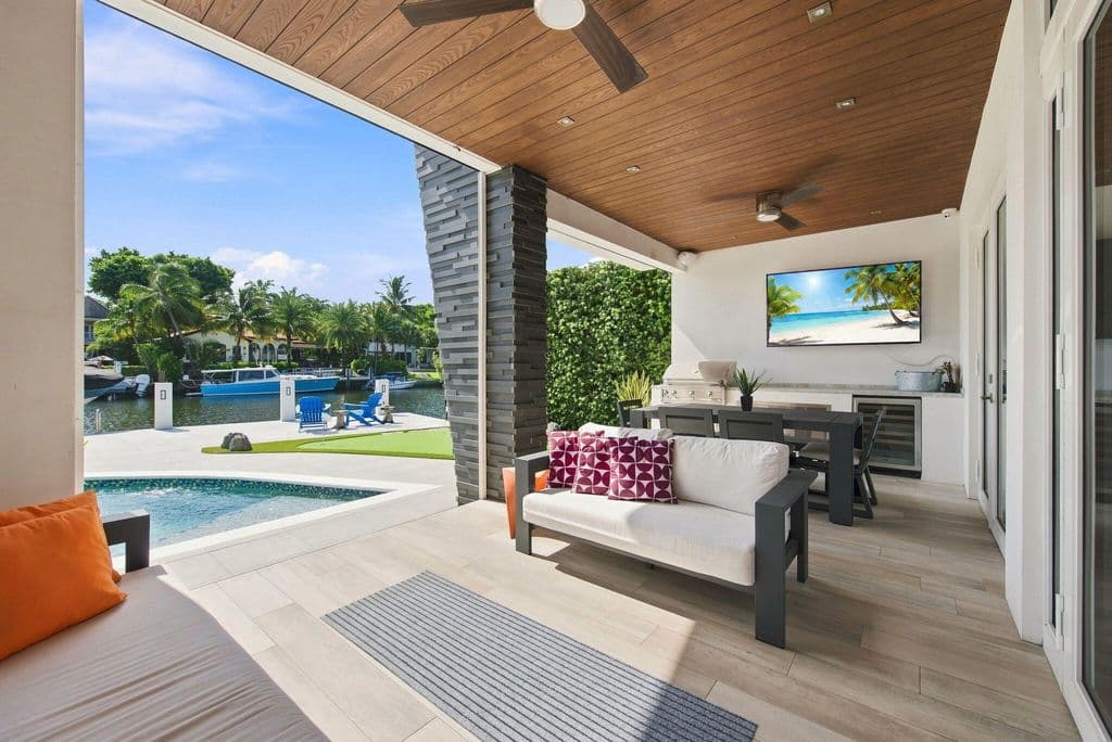 3-bedroom Single-Family Home — 121 S GORDON Road