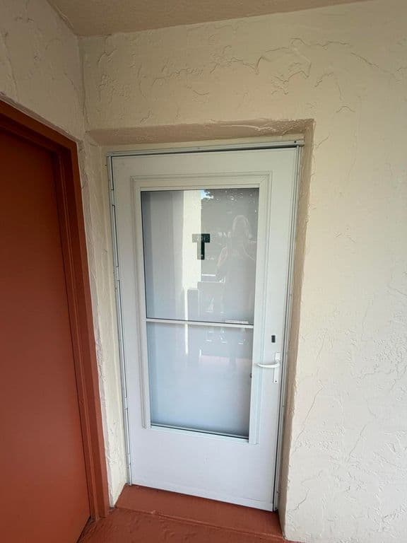 2+1 Condo — 206 SE 10TH Street #201