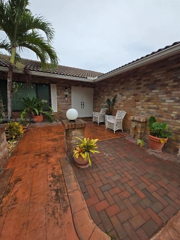 4-bedroom Single-Family Home — 913 NW 110th Ln
