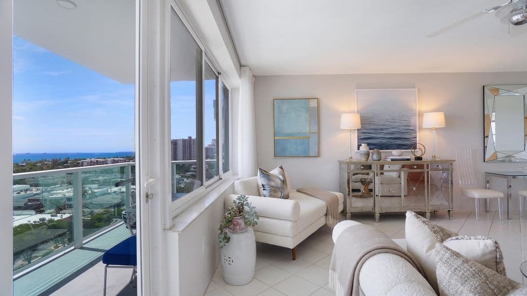 1+1 Condo — 3233 NE 34th Street #1214