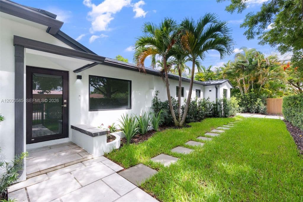 4+1 Müstakil ev — 2286 SW 21st Ave