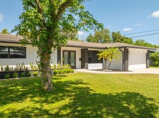 4+1 Müstakil ev — 1431 NW 70th Way, Plantation, 33313