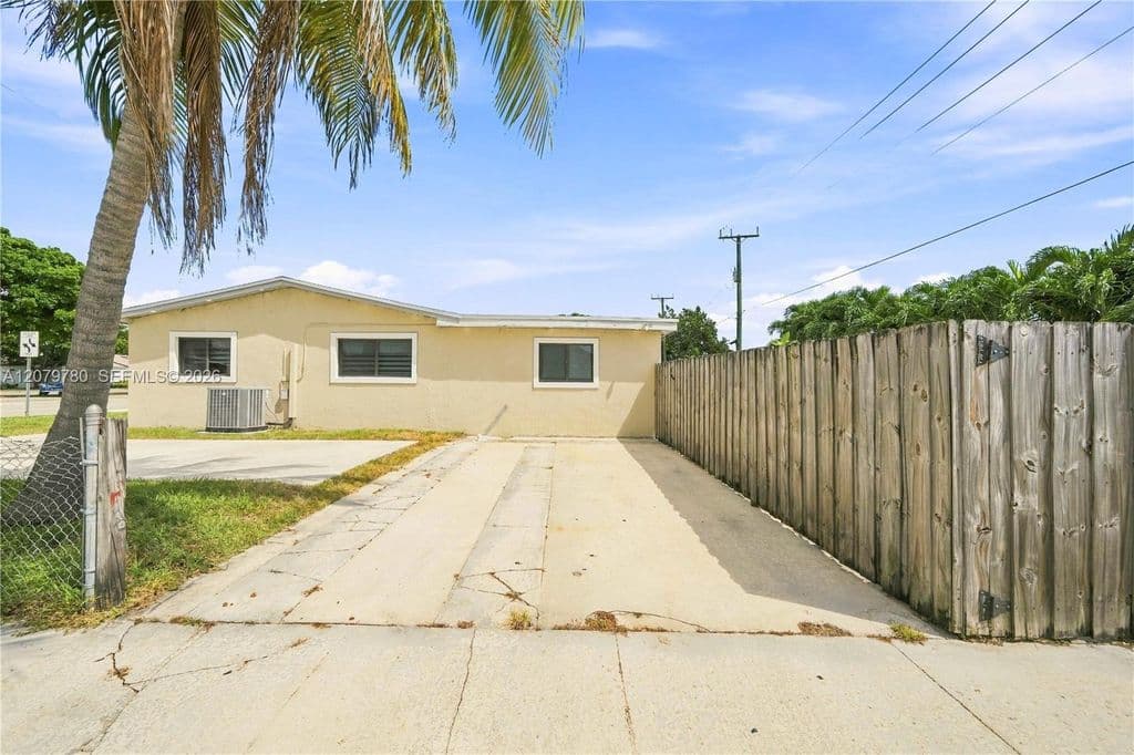 3+1 Müstakil ev — 4041 W 8th Ave