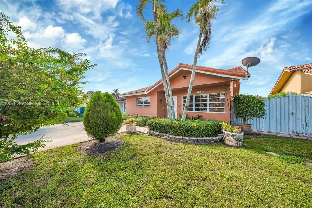 3+1 Müstakil ev — 14526 SW 106th Ter