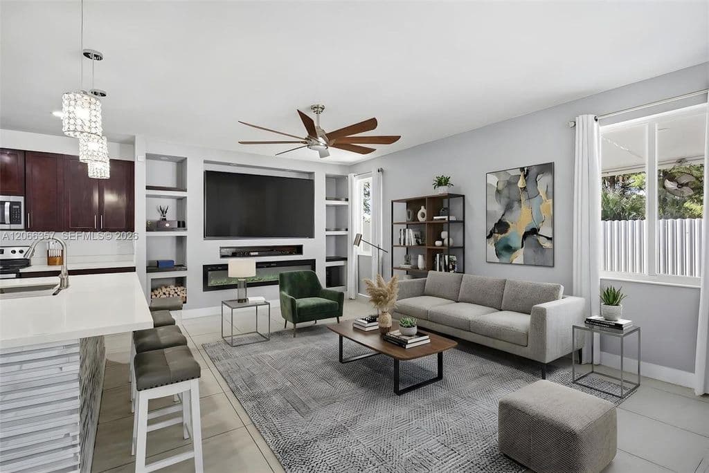 5+1 Müstakil ev — 18350 SW 139th Path