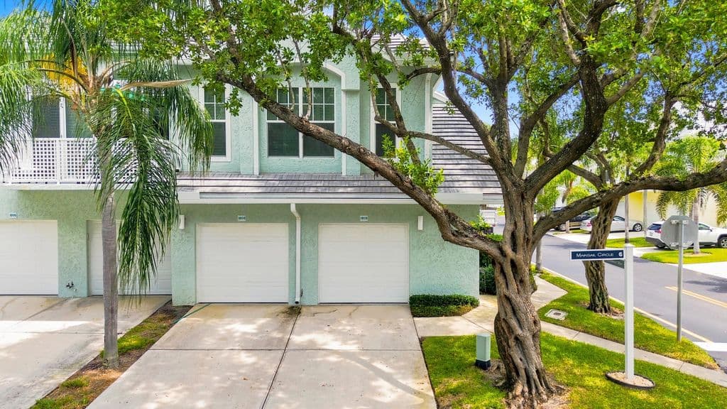 2-bedroom Condo — 1809 Mainsail Circle