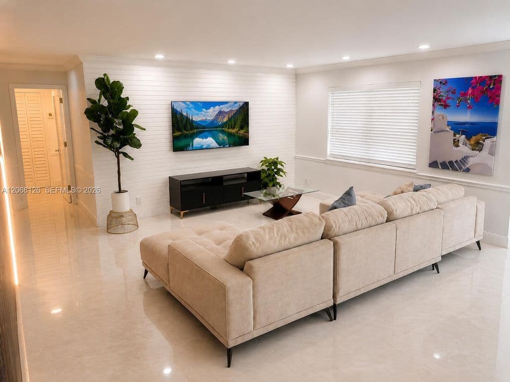 4+1 Müstakil ev — 11351 SW 26th St