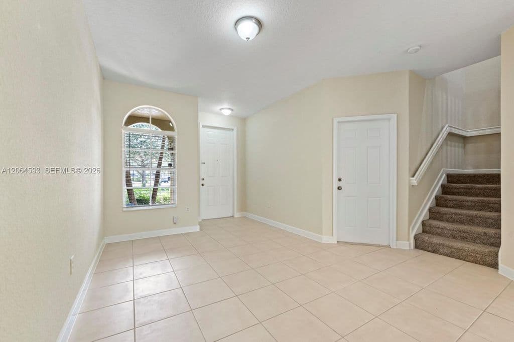 4-bedroom Property — 1417 SE 24th Rd