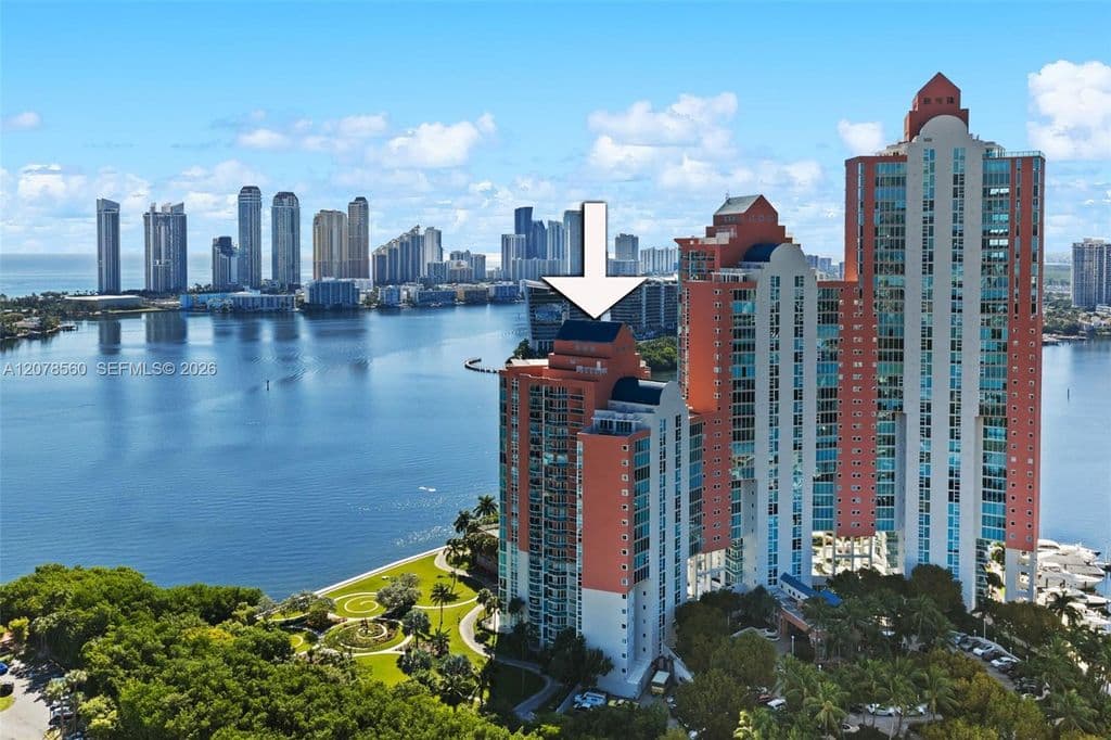 2-bedroom Condo — 3370 Hidden Bay Dr #2102