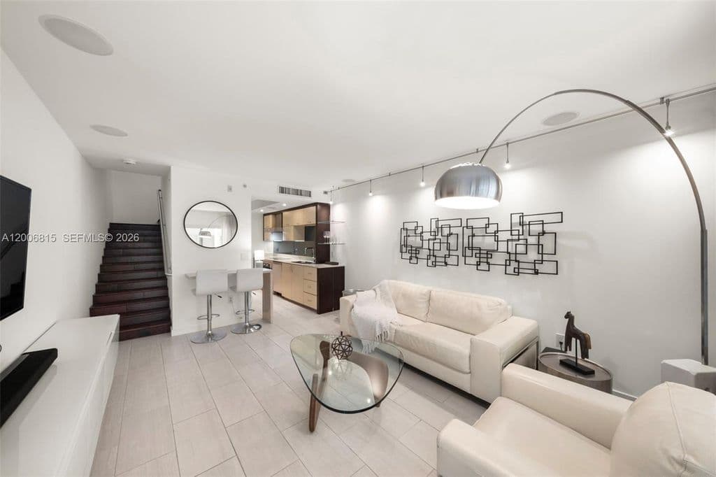 1-bedroom Property — 2130 Park Ave #Townhouse 3
