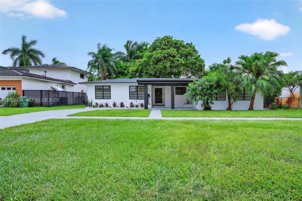 5-bedroom Single-Family Home — 1170 NW 87th St