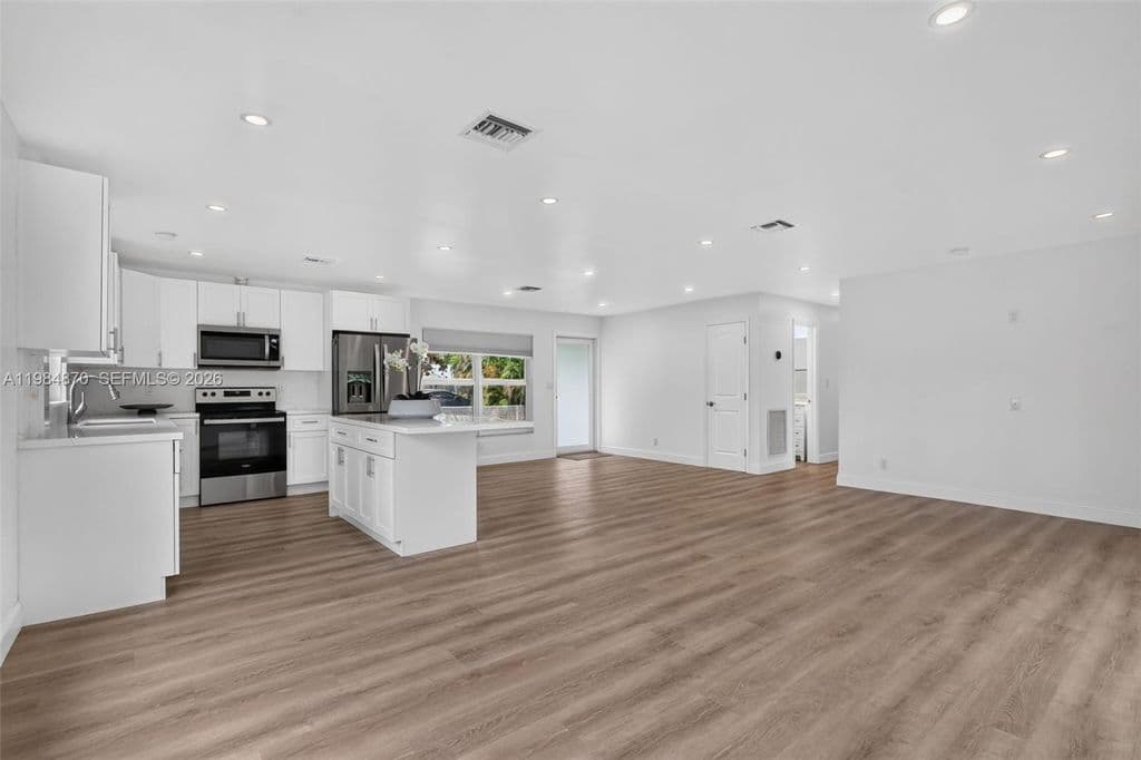 3+1 Müstakil ev — 3042 Hayes St