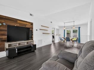 2-bedroom Single-Family Home — 5258 Canal Circle W, Lake Worth, 33467