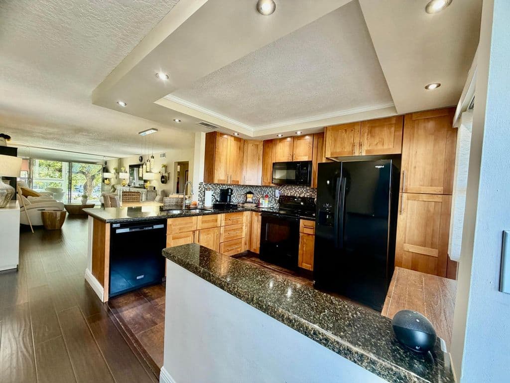 2-bedroom Condo — 2004 GRANADA Drive #M3