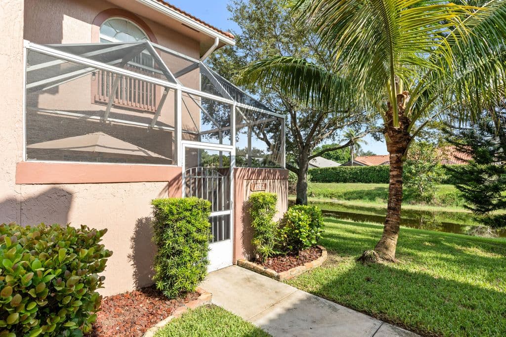 3-bedroom Property — 11912 ROYAL PALM Boulevard