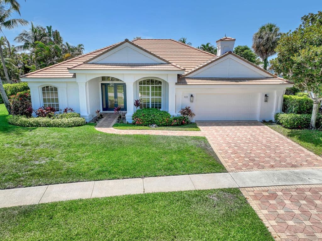 3-bedroom Single-Family Home — 121 Olympus Way