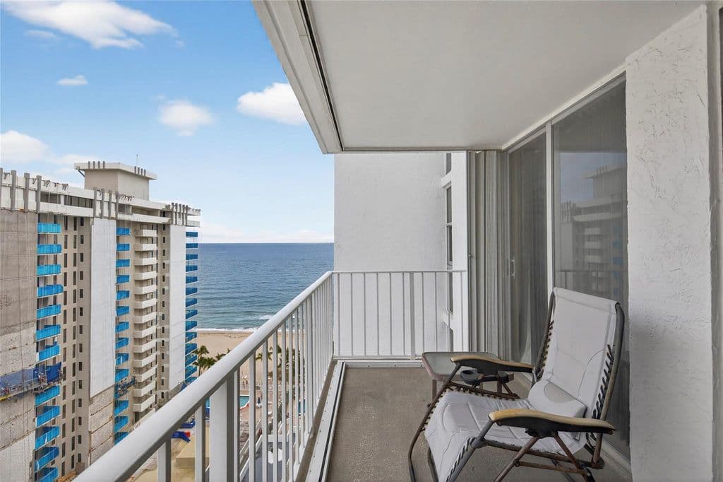 2+1 Condo — 1010 S Ocean Boulevard #1711