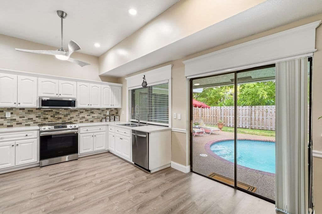 3-bedroom Single-Family Home — 2145 NW 85th Lane