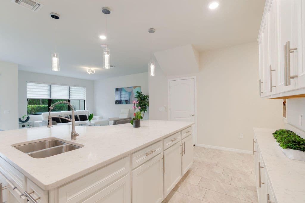 3-bedroom Property — 4802 Blistering Way