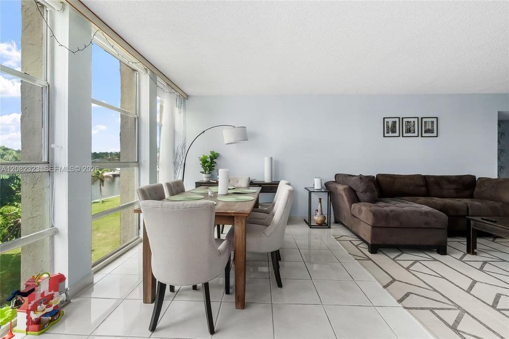 2+1 Condo — 601 Three Islands Blvd APT 304