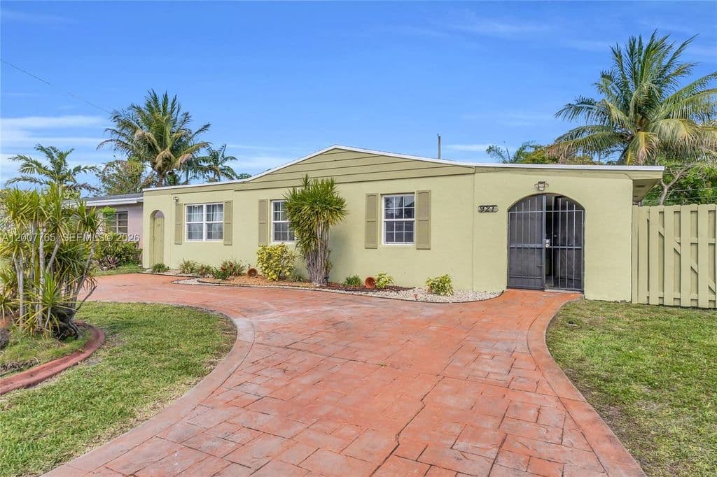 3+1 Müstakil ev — 921 N 31st Ct