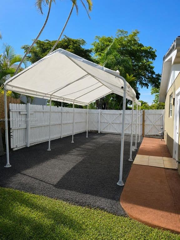 3-bedroom Single-Family Home — 14020 SW 83rd St
