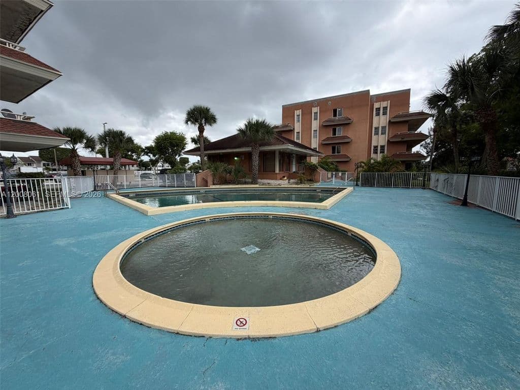 2-bedroom Condo — 17650 NW 68th Ave APT A2008
