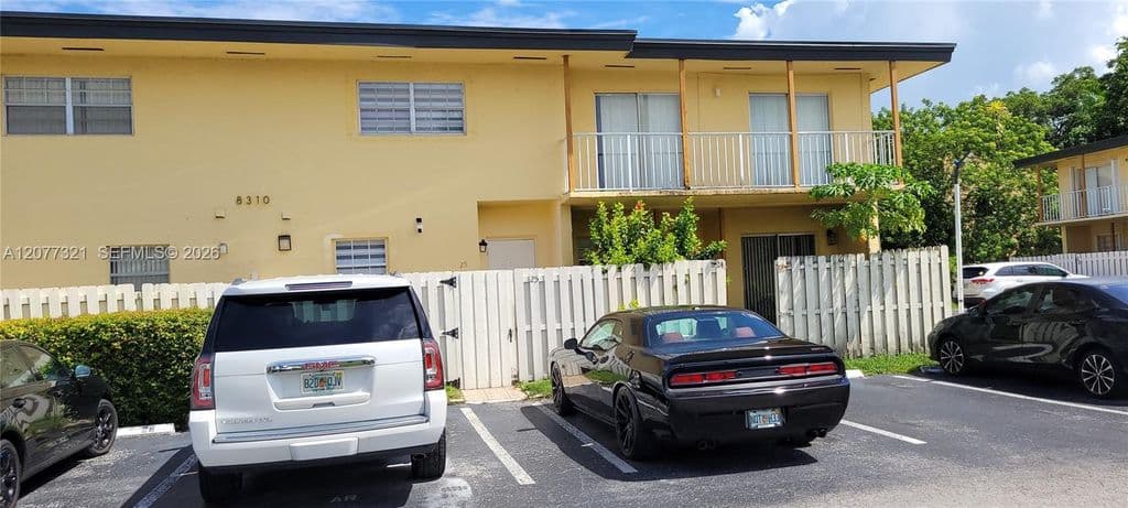 2-bedroom Property — 8310 SW 154th Ave APT 25
