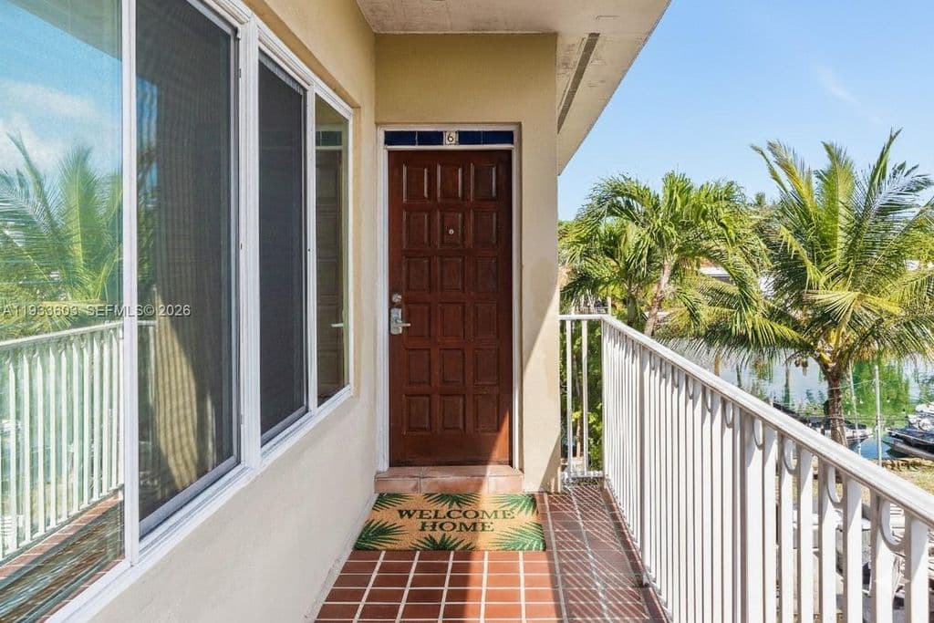 3+1 Condo — 1925 Calais Dr APT 6