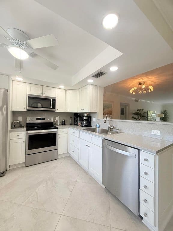 2-bedroom Condo — 2301 Lucaya Lane #D3