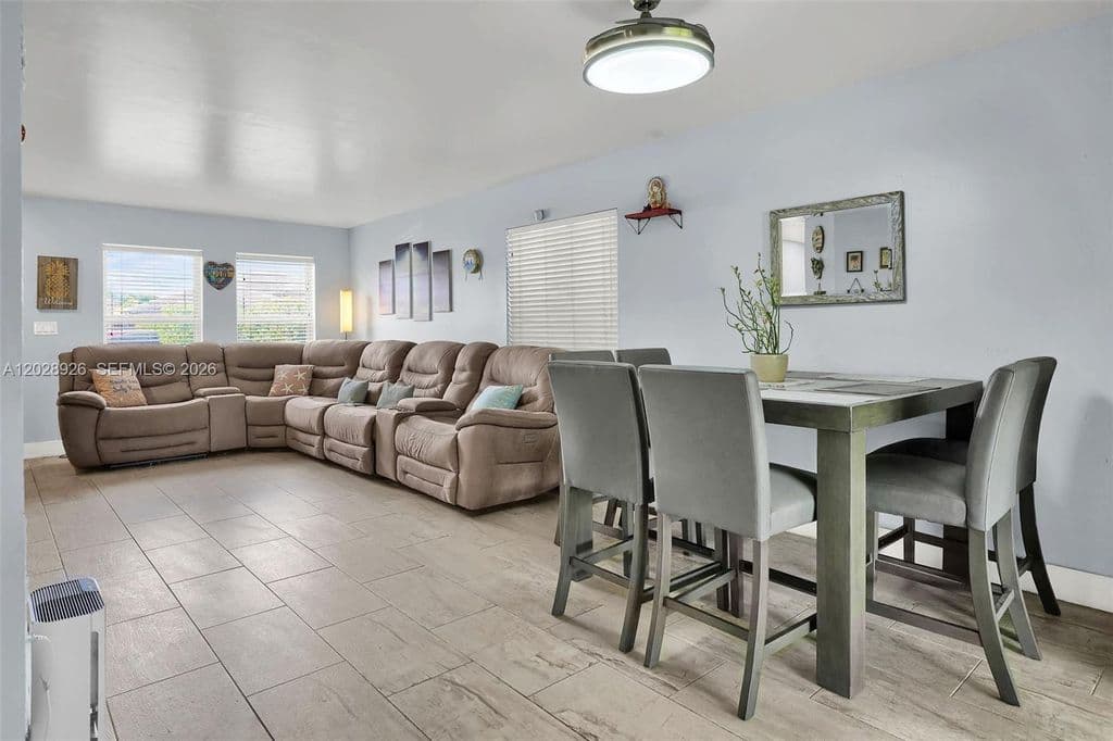 4+1 Müstakil ev — 14244 SW 163rd Ter