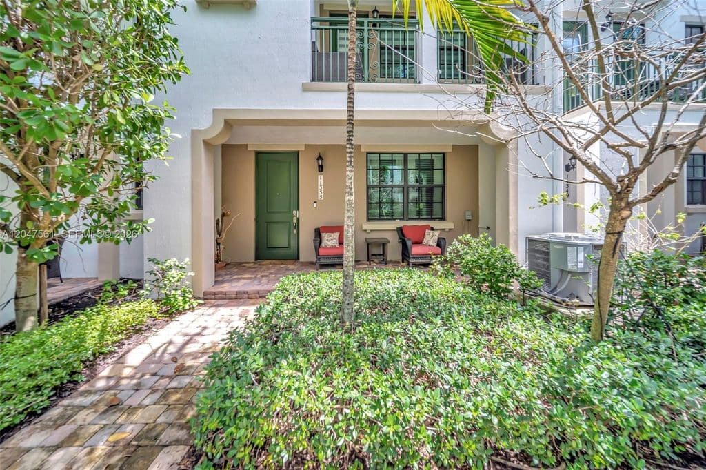 3-bedroom Property — 11355 SW 14th St