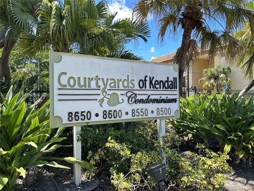 2+1 Condo — 8500 SW 109th Ave #6220