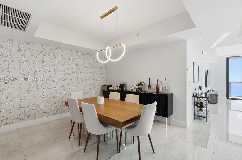 2-bedroom Condo — 1010 Brickell Ave Unit 3903