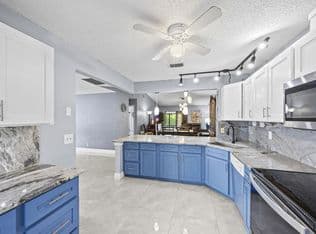 2+1 Condo — 2640 Gately Drive W #1601, West Palm Beach, 33415