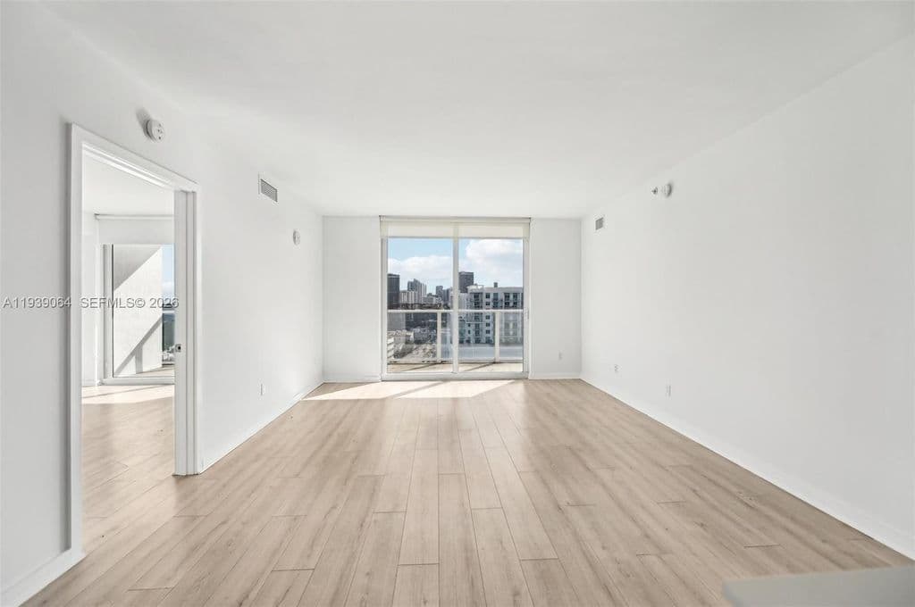 2+1 Condo — 4250 Biscayne Blvd APT 1516