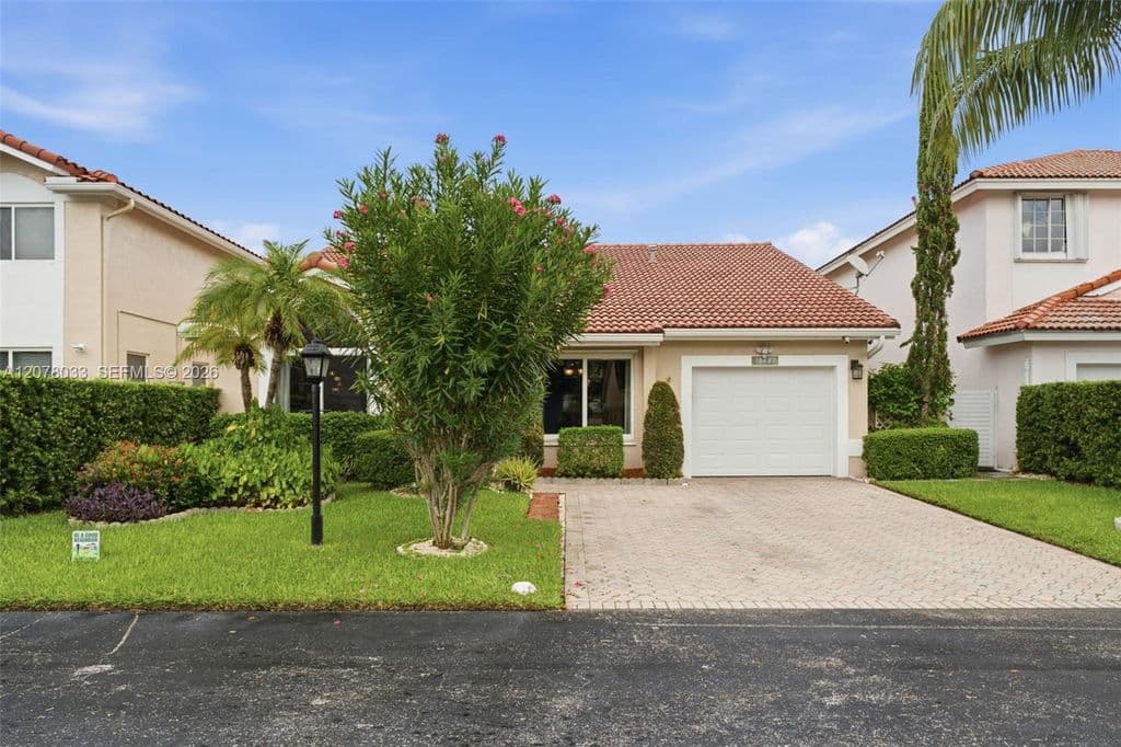 3+1 Müstakil ev — 10887 SW 152nd Pl