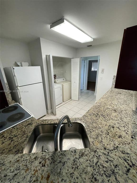 2-bedroom Condo — 3457 NW 44th St APT 104