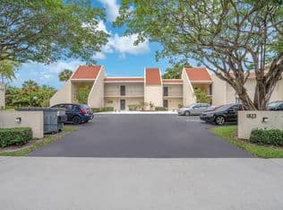 2-bedroom Condo — 1823 Presidential Way #E101, West Palm Beach, 33401