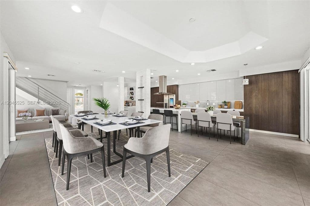 4-bedroom Single-Family Home — 1549 Shoreline Way