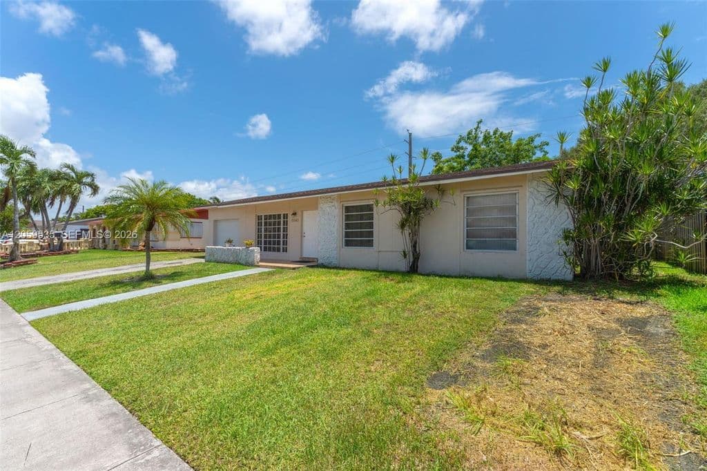 3-bedroom Single-Family Home — 15543 SW 107th Ct